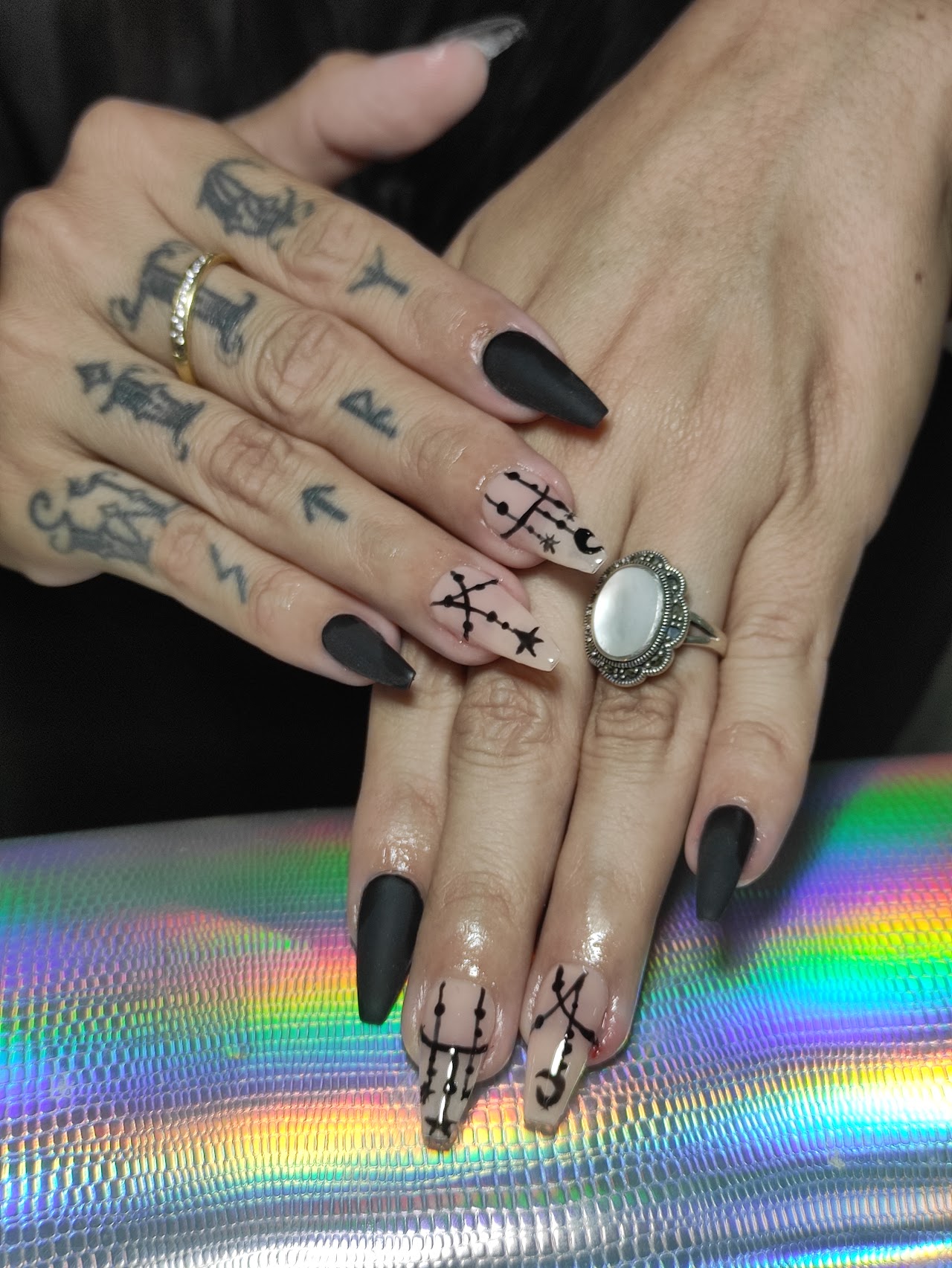 Trabajo de uñas esculpidas en Geirola Estética